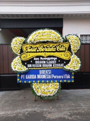 Papan Bunga Duka di Taba Penanjung