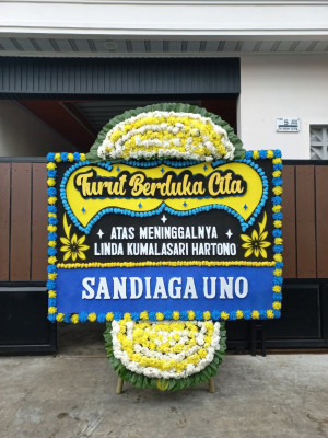 Papan Bunga Duka di Taba Penanjung